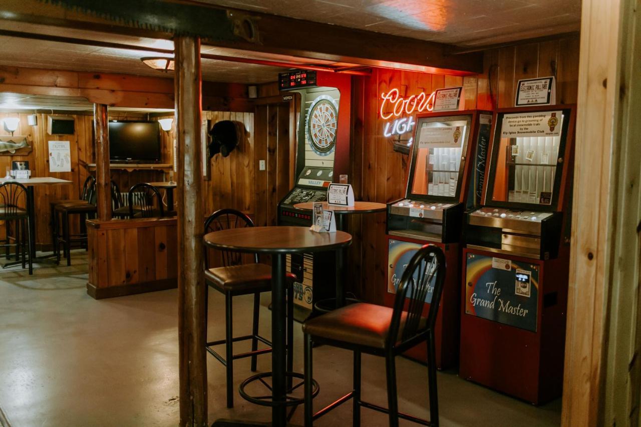 Silver Rapids Lodge & Campground Ely Экстерьер фото