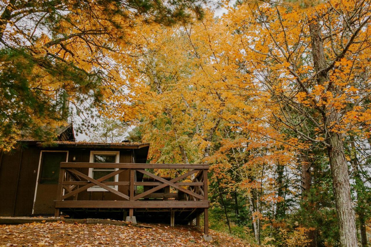 Silver Rapids Lodge & Campground Ely Экстерьер фото