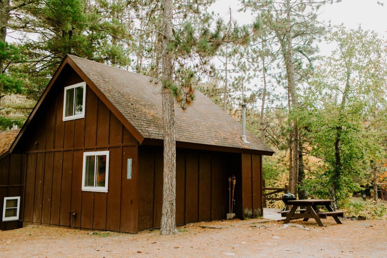 Silver Rapids Lodge & Campground Ely Экстерьер фото